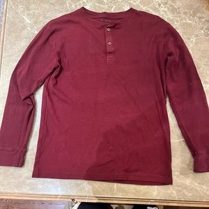Children’s place long sleeve tee for boys.